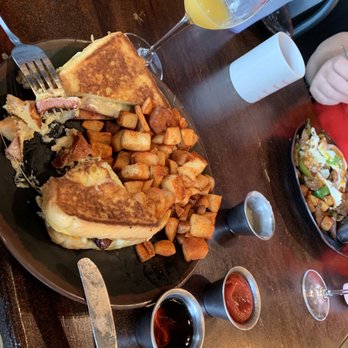 Wang Gang Asian - Freddy jo sandwich and bottomless mimosa! Background shows the hash! - Asian Fusion Near Me - Edwardsville, Illinois Wang Gang Asian - Freddy jo sandwich and bottomless mimosa! Background shows the hash! - Asian Fusion Near Me - Edwardsville, Illinois
