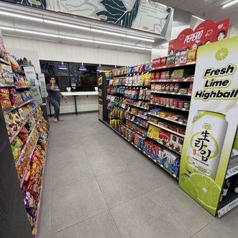 CU Hawaii - Downtown - snacks - Convenience Stores Near Me - Honolulu, Hawaii