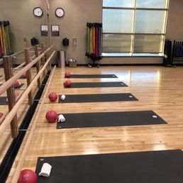 Getting set up for En Barre class Getting set up for En Barre class