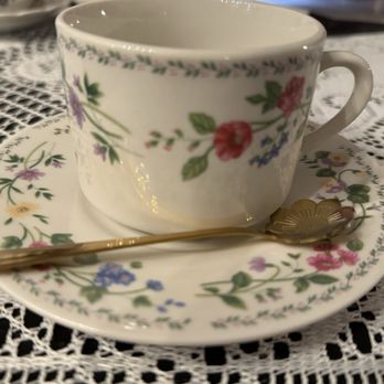 The White Oak Cottage - Tea cup - New American Near Me - Lithia, Florida The White Oak Cottage - Tea cup - New American Near Me - Lithia, Florida