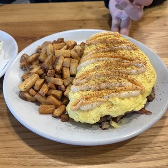 Jake's On Main - Meat lovers omelette - Breakfast & Brunch Near Me - Landisville, Pennsylvania