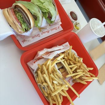 In-N-Out Burger - 5/18/26 - Burgers Near Me - Alameda, California