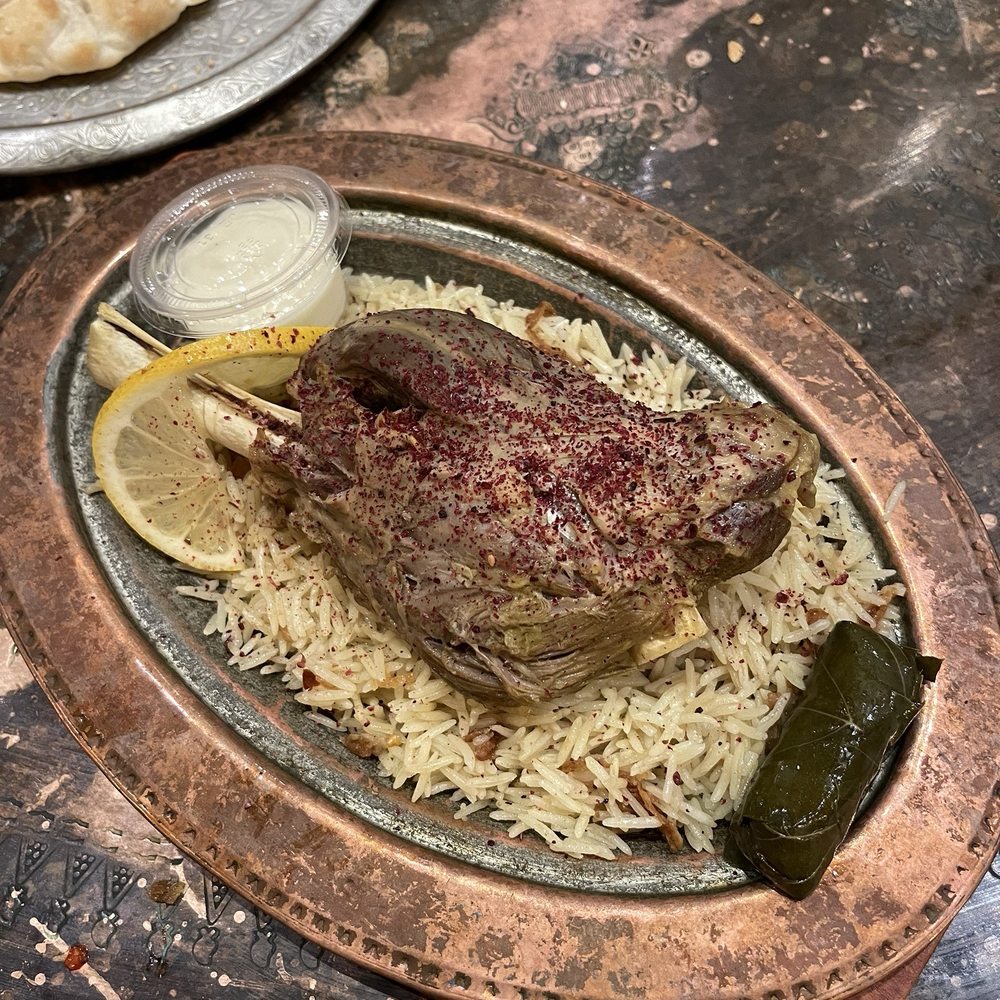 Kuzu (Lamb Shank) Kuzu (Lamb Shank)