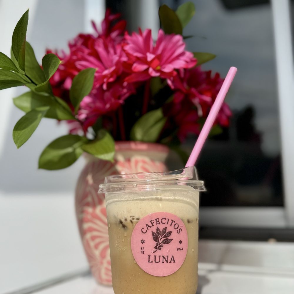 Cafecitos Luna - Luna Latte - Coffee & Tea Near Me - Cleburne, Texas Cafecitos Luna - Luna Latte - Coffee & Tea Near Me - Cleburne, Texas