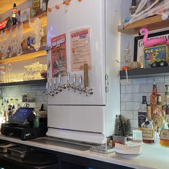 Mom's Kitchen & Bar - Bars Near Me - Astoria, New York Mom's Kitchen & Bar - Bars Near Me - Astoria, New York