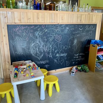TruFood Cafe - Fun area for kids - Cafes Near Me - Lion's Head, Ontario