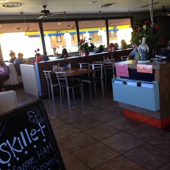 Start Fresh Cafe - Inside - American Near Me - Oceanside, California Start Fresh Cafe - Inside - American Near Me - Oceanside, California