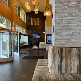 Monterey Marriott - Hotels Near Me - Monterey, California
