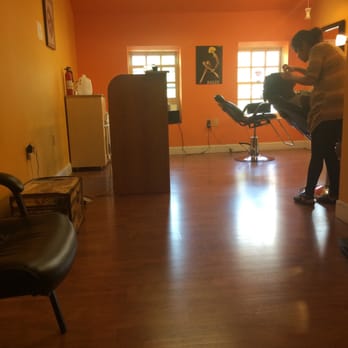 Eyebrow Express - Nice space! - Threading Services Near Me - Alexandria, Virginia Eyebrow Express - Nice space! - Threading Services Near Me - Alexandria, Virginia