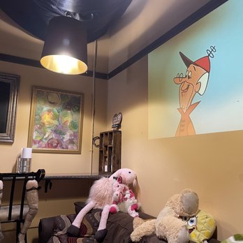 Pinks - The ambiance and decor - Coffee & Tea Near Me - Olive Branch, Mississippi