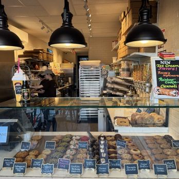 Cookies N Cream - Desserts Near Me - Queens, New York Cookies N Cream - Desserts Near Me - Queens, New York