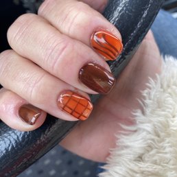 Nails by Kevin.