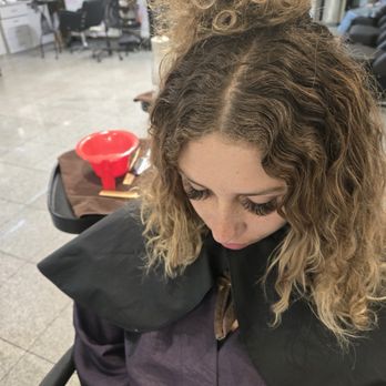Hairdo - Hair Salons Near Me - Los Angeles, California