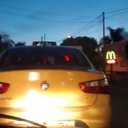 McDonald's - Que hermoso es ver el amanecer desde el automac