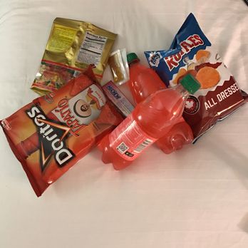 7-Eleven - Had to ask for a bag. Rude service. Store stinks like sitting water. - Convenience Stores Near Me - Los Angeles, California 7-Eleven - Had to ask for a bag. Rude service. Store stinks like sitting water. - Convenience Stores Near Me - Los Angeles, California