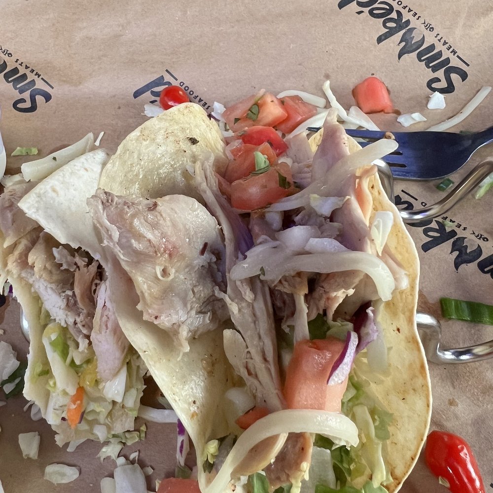 Smoke'd - Flavorless chicken taco - Barbeque Near Me - Shallotte, North Carolina Smoke'd - Flavorless chicken taco - Barbeque Near Me - Shallotte, North Carolina