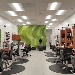 Aarna Threading Salon - Salon stations