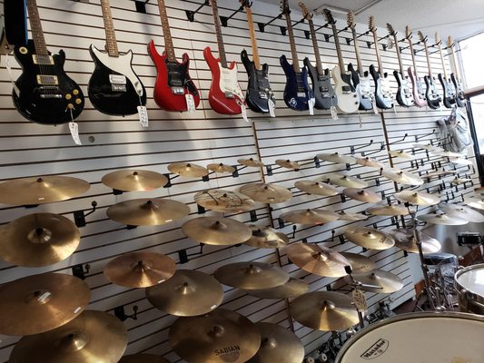 ALLENTOWN MUSIC 20 Photos 10 Reviews 497 Amherst St Buffalo NY 