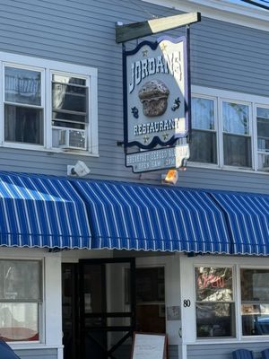 Jordan's Restaurant - Breakfast - Lobster Rolls - Burgers - Pancakes - Sandwiches by null