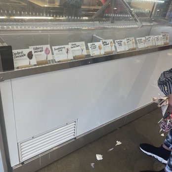 Jeni's Splendid Ice Creams - Some of the flavors - Ice Cream & Frozen Yogurt Near Me - Calabasas, California