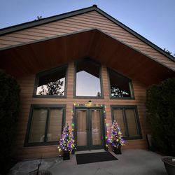 Cashmere Mountain Bed & Breakfast - Entry to enchantment house