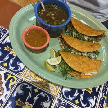 El Salto Mexican Restaurant - Quesabirrias - Mexican Near Me - Chesterfield, Missouri