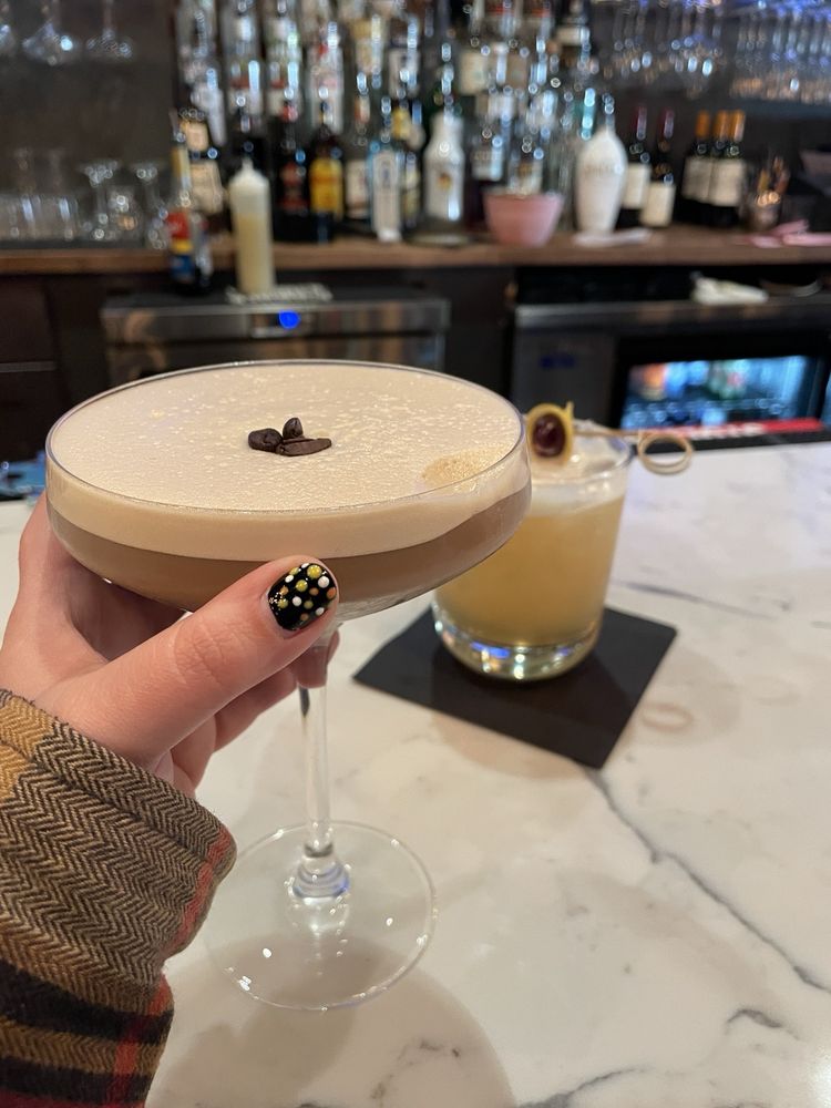 222 Union Restaurant and Bar