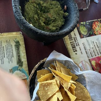 Rey Azteca Monroeville - Guacamole and chips - Mexican Near Me - Pittsburgh, Pennsylvania