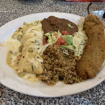 Chuy's - Green Chile Relleno Combo - Tex-Mex Near Me - Corpus Christi, Texas