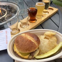 Smashburger and beer flight