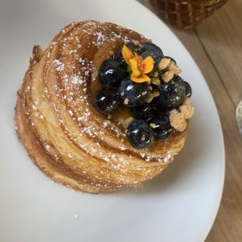Zak The Baker - Mango berry tart/danish - Kosher Near Me - Miami, Florida Zak The Baker - Mango berry tart/danish - Kosher Near Me - Miami, Florida