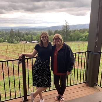 Bells Up Winery - Wineries Near Me - Newberg, Oregon
