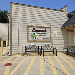 Esparza's Restaurante Mexicano - Outside