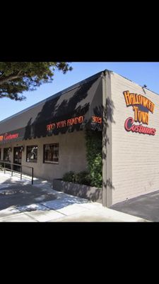 Halloween Town Costumes by null