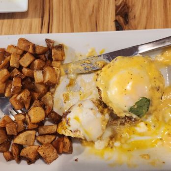 Brix 27 - Crab Cake Benedict - Wine Bars Near Me - Martinsburg, West Virginia Brix 27 - Crab Cake Benedict - Wine Bars Near Me - Martinsburg, West Virginia