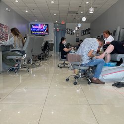 Tokyo Nails And Spa