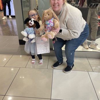 Build-A-Bear Workshop - Toy Stores Near Me - Cincinnati, Ohio