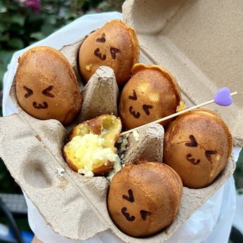 Eggcellent Souffle Pancake - Smile egg puff egg tart filling - Desserts Near Me - Flushing, New York