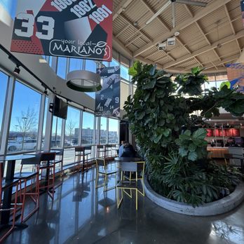 Mariano's - Grocery Near Me - Skokie, Illinois
