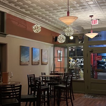 Novella Wine Bar - Inside seating - Cafes Near Me - Saint Louis, Missouri
