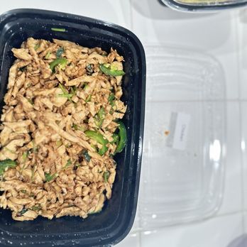 Chef Burma - Mint chicken - Burmese Near Me - Sacramento, California Chef Burma - Mint chicken - Burmese Near Me - Sacramento, California