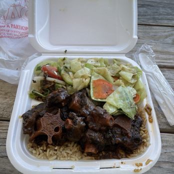 Dhans kitchen - Brown Stew Oxtail Combo Seasoned Cabbage - Caribbean Near Me - Fayetteville, North Carolina