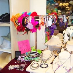 Linda's Headquarters - Hair Accessories