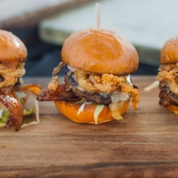 Sacramento Burger Battle - Burger Samples