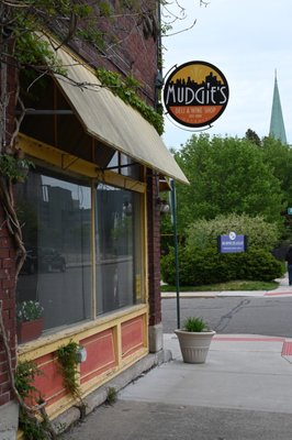 Mudgie's Deli and Bar by null