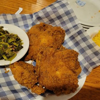 Cracker Barrel Old Country Store - Southern Fried Chicken - Breakfast & Brunch Near Me - Hamilton Township, New Jersey