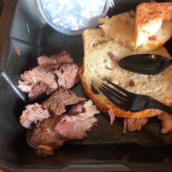 Starbecks Smokehouse - Brisket sandwich - Barbeque Near Me - Waterloo, Iowa