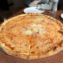 Lenny's House of Pizza - Good sized pizza for a decent price. Cheese in the middle a bit soupy.