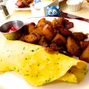 Le Diplomate - Gruyere Omelette $13 (5/5 NOMs) - Brasseries Near Me - Washington, DC, District of Columbia Le Diplomate - Gruyere Omelette $13 (5/5 NOMs) - Brasseries Near Me - Washington, DC, District of Columbia