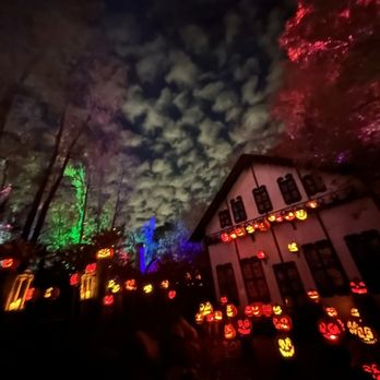 Jack-O-Lantern Spectacular - Zoos Near Me - Apple Valley, Minnesota
